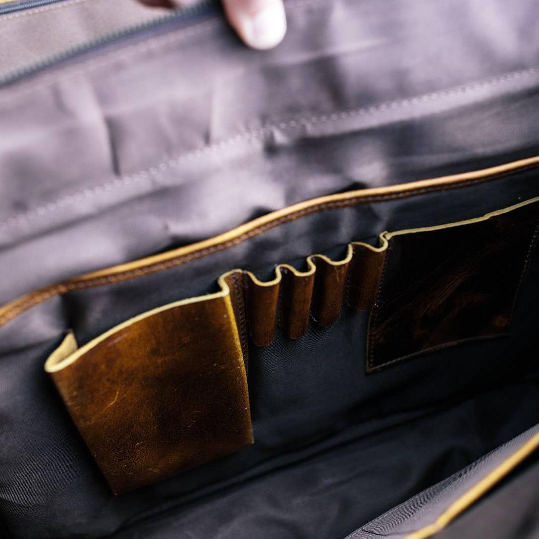 Sitka Leather Messenger | Dark Walnut