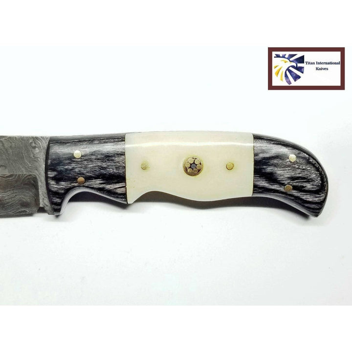 Damascus Steel Hunting Knife