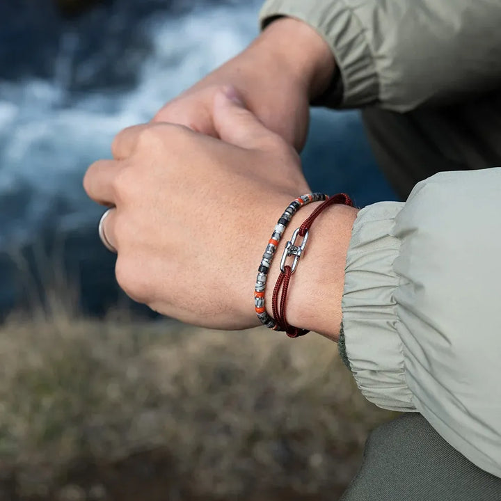 Daunting Dean | Velvet Red
