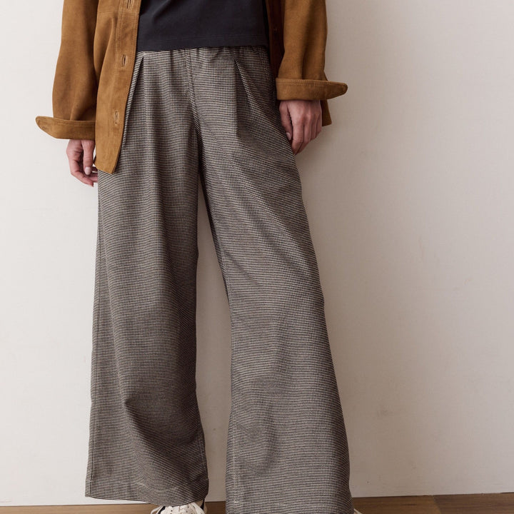 Allison Pleated Moleskin Trouser | Houndstooth