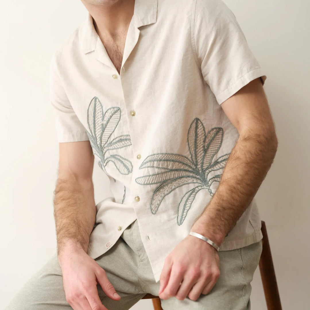 Embroidered Resort Shirt | Cream/Green Palm