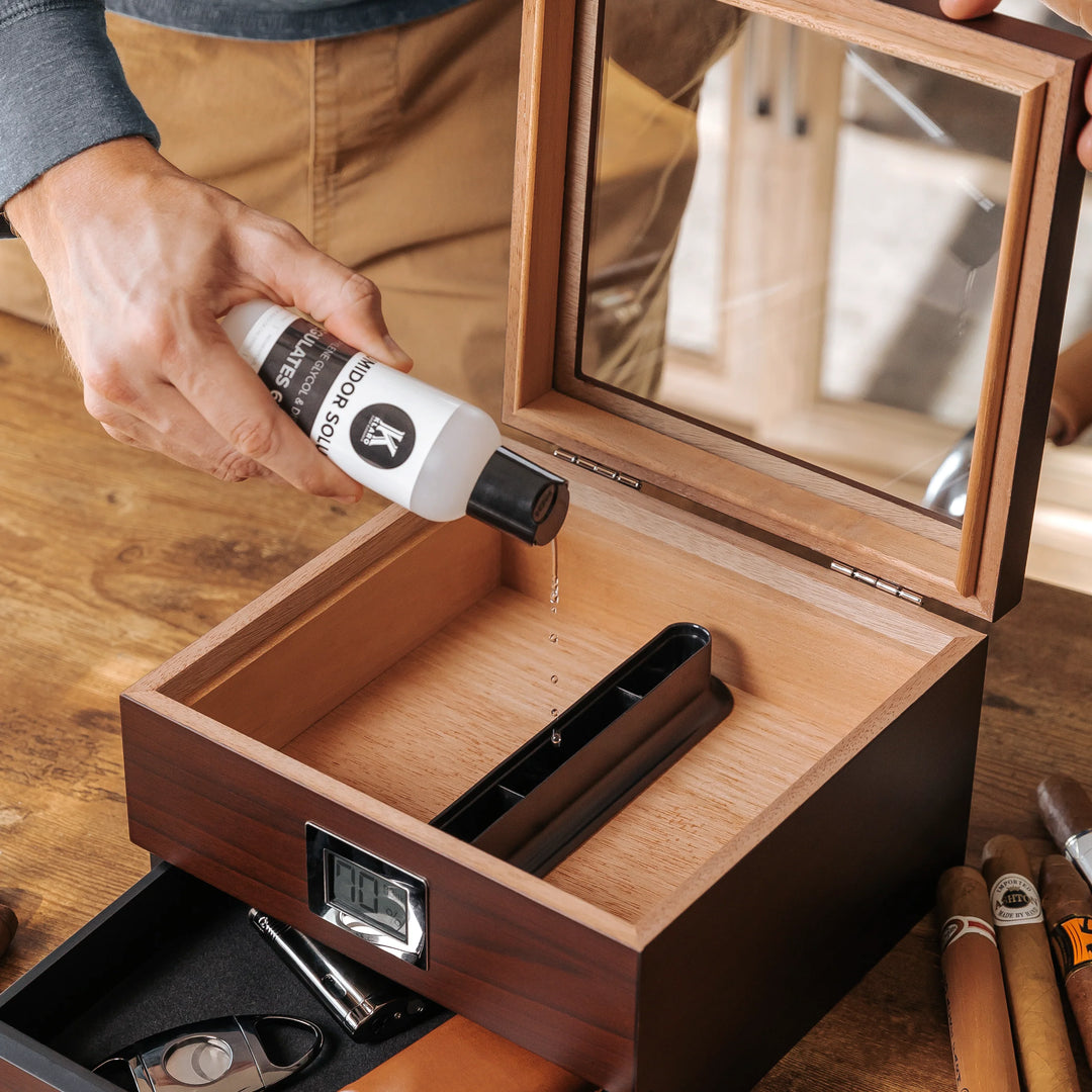 Renzo Glass Top Humidor | Dark Walnut Finish